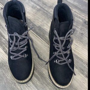 Women’s size 6 black Oleen boots, Sonoma ortholite eco